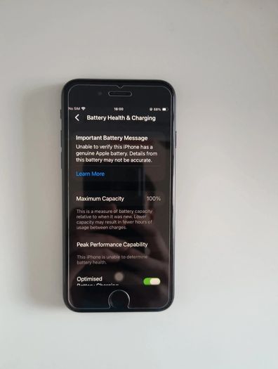 iPhone SE 2020 black 64GB great condition Vodafone