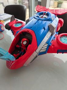 spiderman jetquarters set