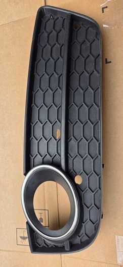 Audi A5 2008-2011 Audi A5 Car Left and Right Side Fog Light Grille Cover 8T0 807 681