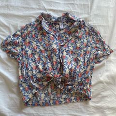Floral Front-Tie Short Sleeve Crop Shirt