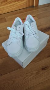 NY Sneakers