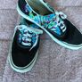 Vans off the wall lace up canvas trainers size 7 Image 2