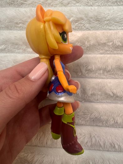 My Little Pony Equestria Girls Minis Fall Formal School Dance Applejack Used Please see photos