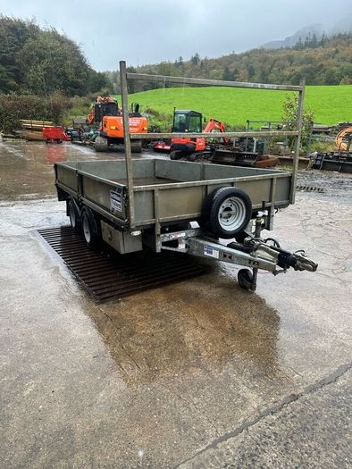 Ifor William