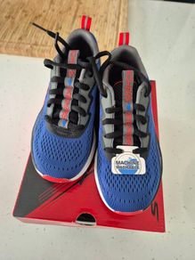 brand new skeckers