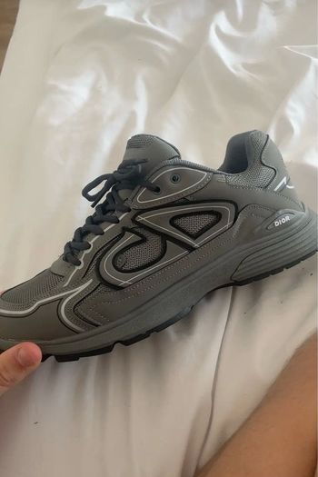 Grey runners