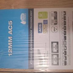 laminated flooring 2 boxes