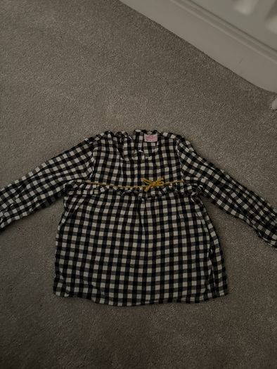 baby girl top size 9- 12