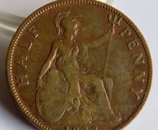 1932 Halfpenny George V bronze coin