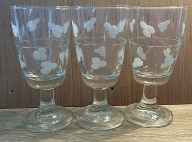 Wine glasses (3)