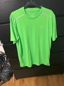 Under Armour Top