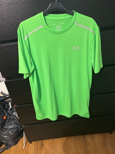 Under Armour Top