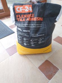 Flexible Tile Adhesive CF24