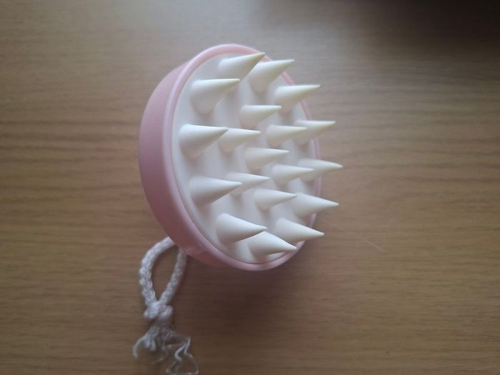 Scalp massager