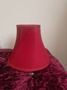 Vine red lamp shade