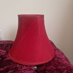 Vine red lamp shade