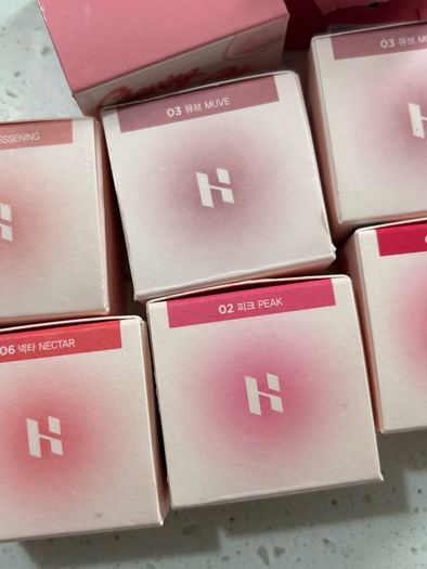 K beauty Korean, holika holika and dasique