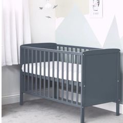 baby cot