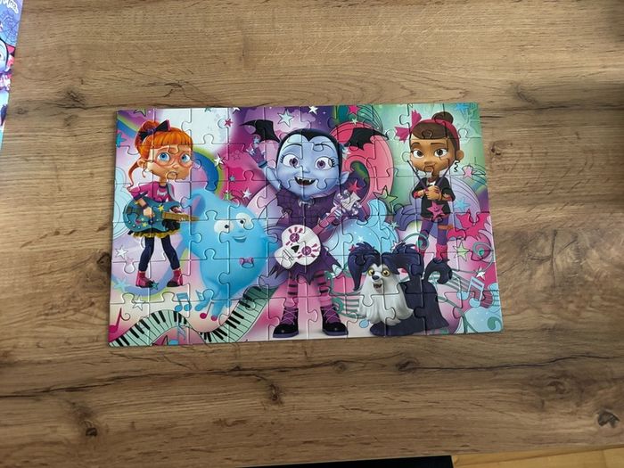 Vampirina 4 Jigsaws