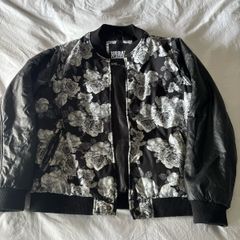 Flower bomber