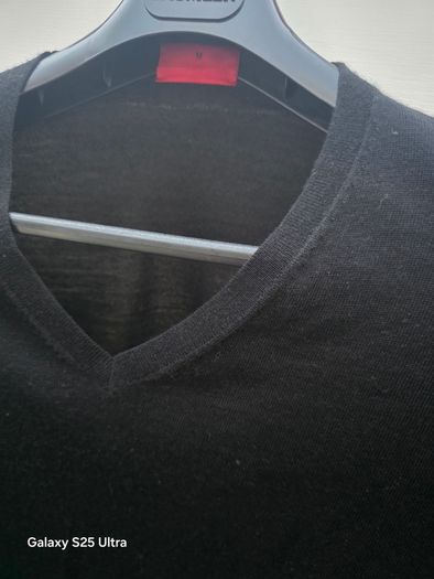 Hugo Boss 100% wool jumper