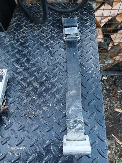 lorry cover clips .  25 in total