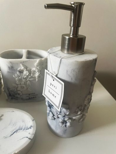 Peri Home Floral Bathroom Set
