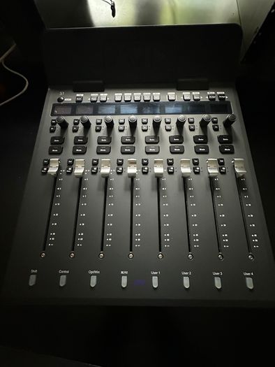 Avid S1