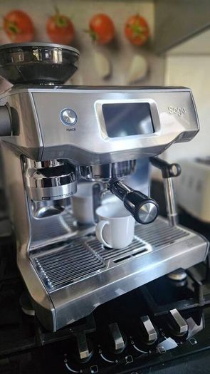 SAGE BES 990 Oracle Touch coffee machine
