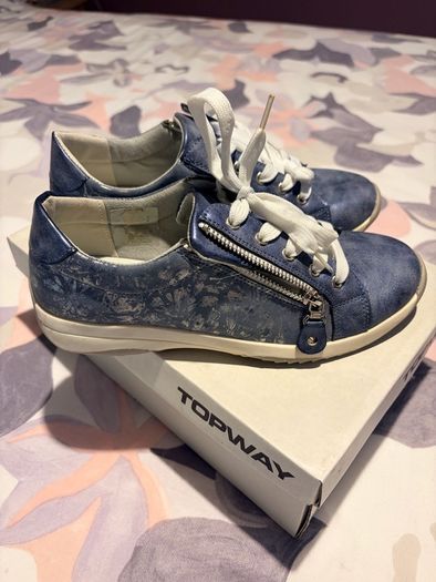 Womans Topway Laced Zipper runners for sale