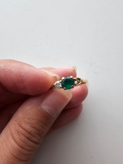 18ct Gold Emerald And Diamond Ring