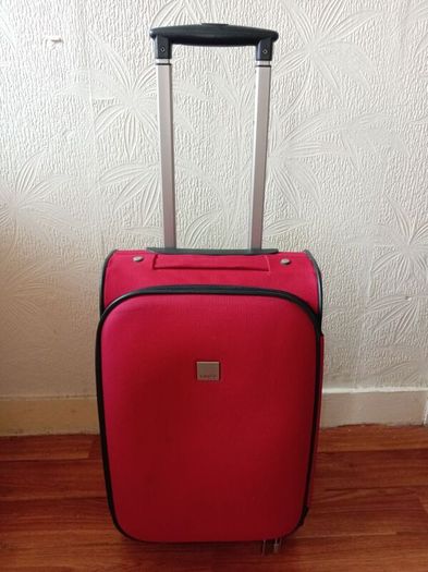Suit case