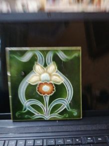 Victoriana & R Richards Floral Fireplace Tile