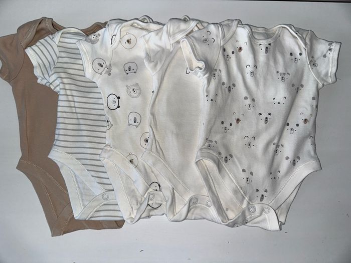Baby 22 piece clothing bundle for 0-3 months