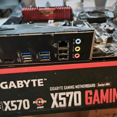Ryzen 7 3700X + X570 Gaming X + 32GB Corsair 3200MHz RAM (Bundle / Gaming / Upgrade)