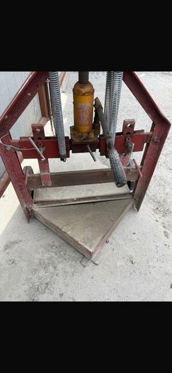 Block Cutter