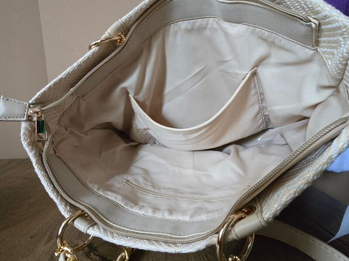 Large handbag - brand Bestini