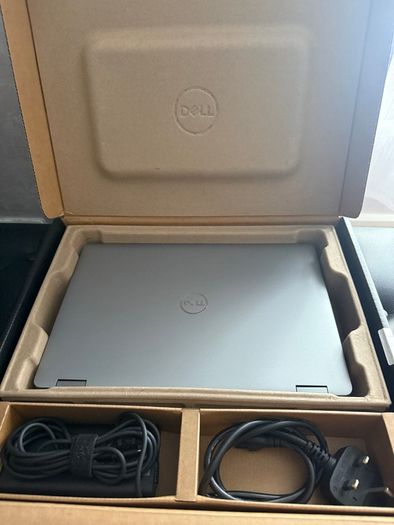 Dell Latitude 5330 2in1 Laptop i5/8GB/256SSD/FHD