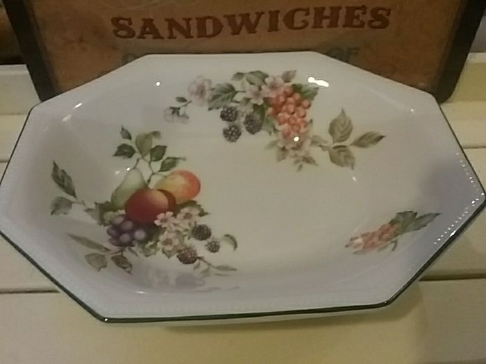 Johnson Bros Fresh Fruit Serving bowl