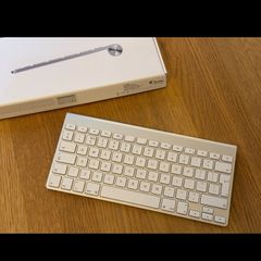 Genuine Apple Bluetooth Magic Keyboard A1314. Boxed.