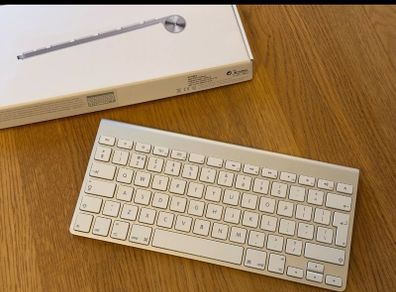 Genuine Apple Bluetooth Magic Keyboard A1314. Boxed.