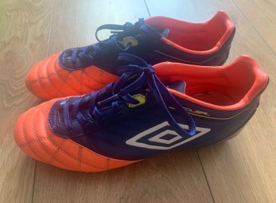 Umbro boots size UK7