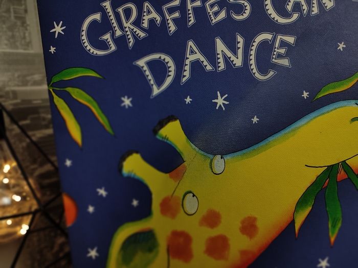 Giraffes Can't Dance ! 20th Anniversary Limited Edition ! Beautiful Hardcover ! 2018 ! by Orchard Books !