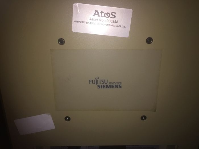 Fujitsu Siemens Monitor 19" LCD color
