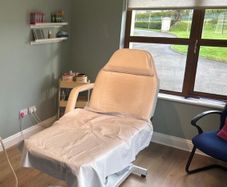 Massage/Beauty/Chiropody couch