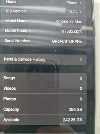 iphone Xs max and smartwatch