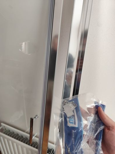 The Hydro Pivot Door shower 800mm