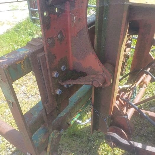 McHale Mchale hydralic bale lifter