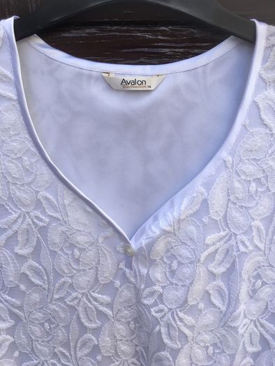 Avalon White Lace Lined Top, Size 14