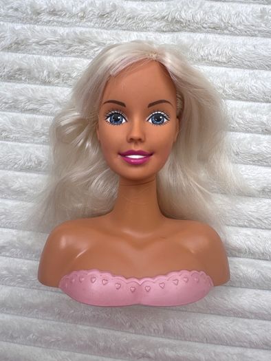 Barbie 1999 Blonde Hair Blue Eyes Doll Styling Head Mattel approx. 20 cm. Used Please see photos